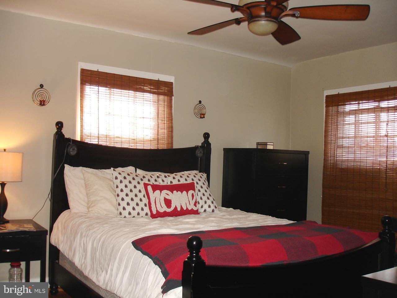 1438 Stonewood Road Baltimore, MD 21239 - Photo 14 of 26 Bedroom