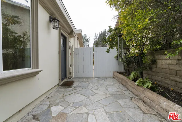 $3,000 | 4112 Old Topanga Canyon Road, Unit B, Calabasas, CA 91302