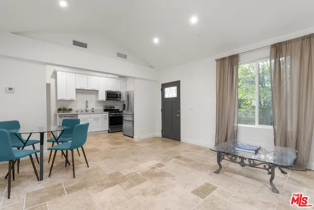 $3,000 | 4112 Old Topanga Canyon Road, Unit B, Calabasas, CA 91302