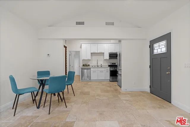 $3,000 | 4112 Old Topanga Canyon Road, Unit B, Calabasas, CA 91302