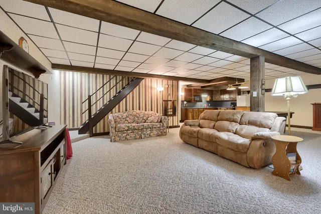 a car parked in front of a building