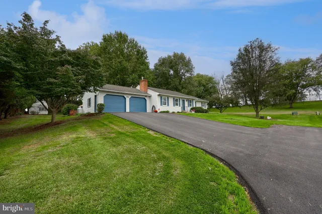 $550,000 | 2435 Honeysuckle Lane, Lancaster, PA 17603