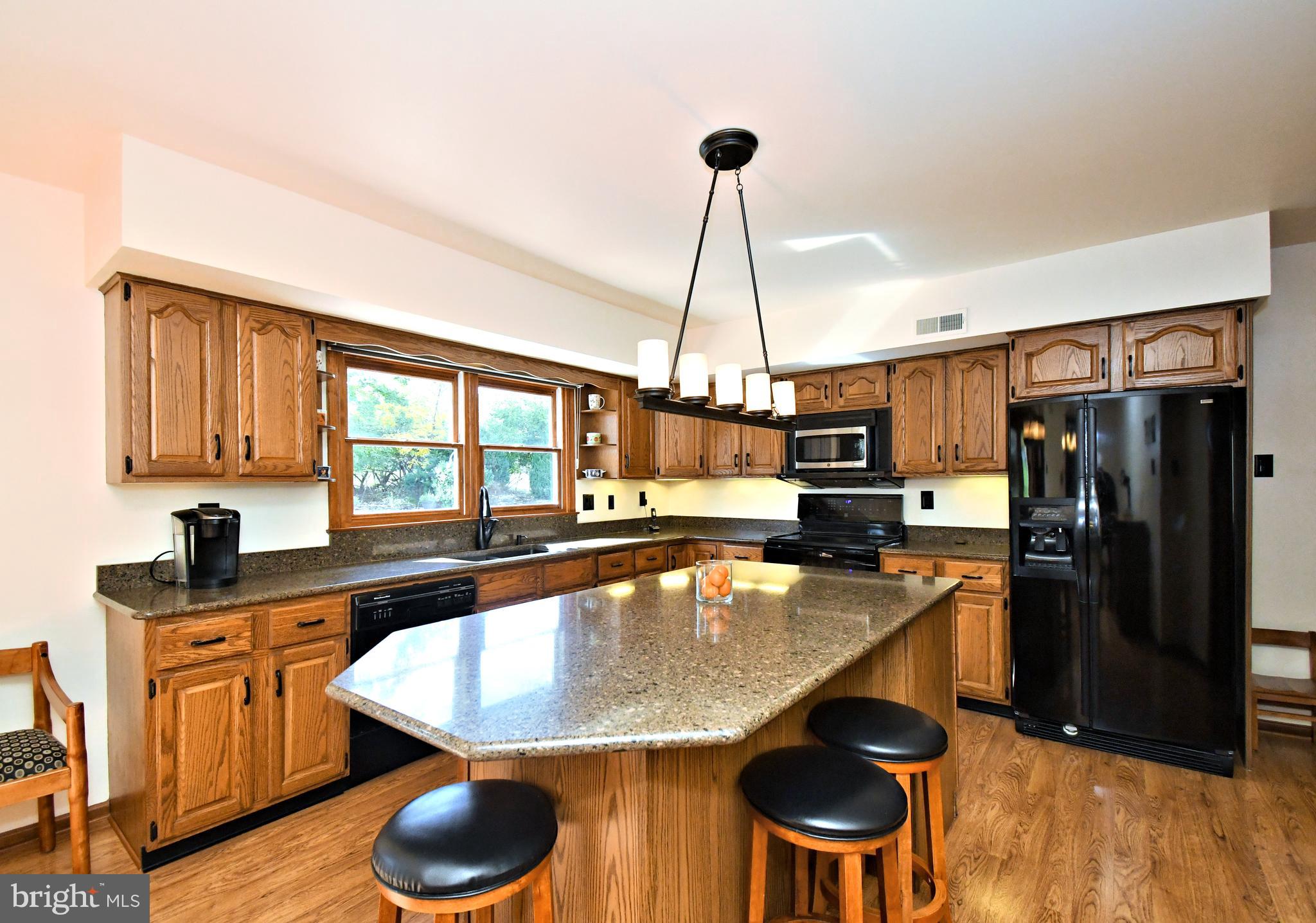 1501 Valley-View Road Ambler, PA 19002 - Photo 13 of 36
