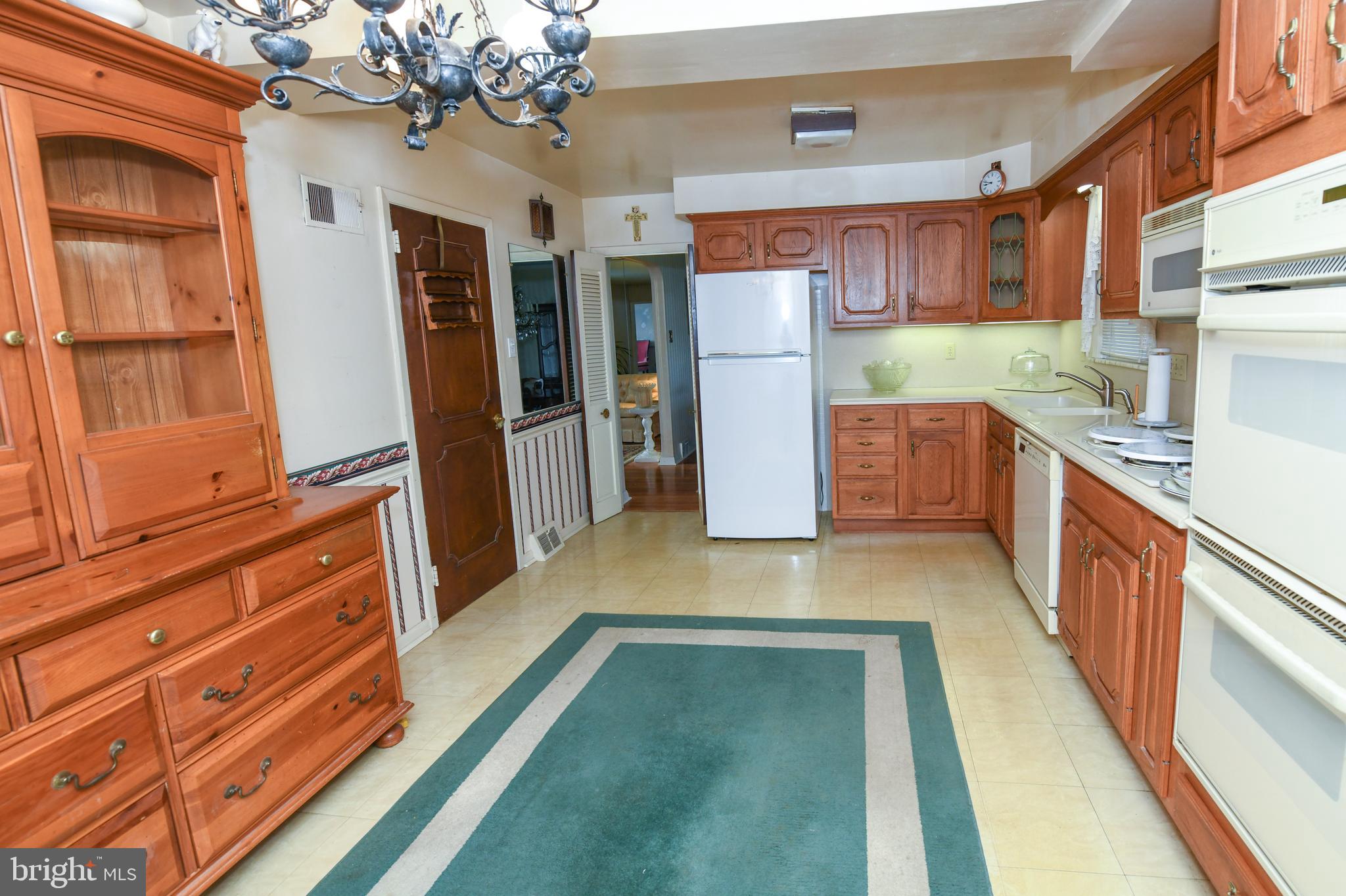 228 Mill Road Havertown, PA 19083 - Photo 20 of 43 Kitchen - view from side window