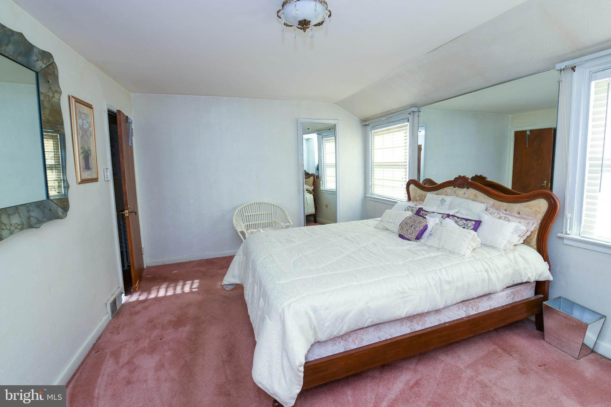 228 Mill Road Havertown, PA 19083 - Photo 22 of 43 Main Bedroom - view from inside room to the right
