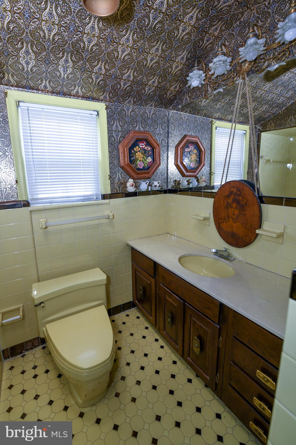 228 Mill Road Havertown, PA 19083 - Photo 32 of 43 Full Bath on second floor