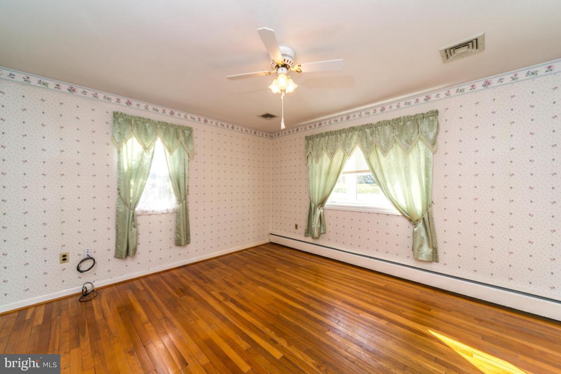 1729 Conard Road Lancaster, PA 17602 - Photo 16 of 30 Gallery Image 16