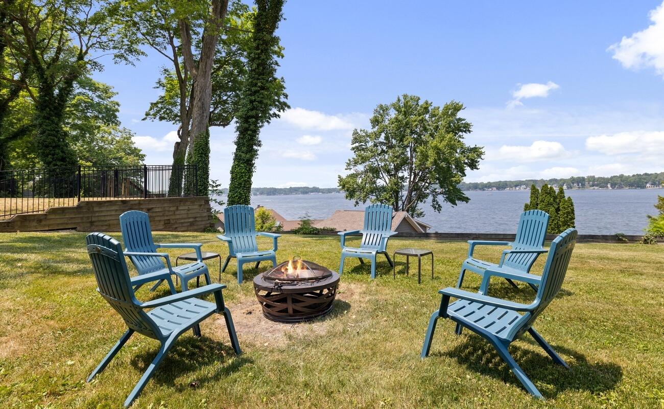 7835 Forest Beach Road Watervliet, MI 49098 - Photo 9 of 42 Bluff House 9