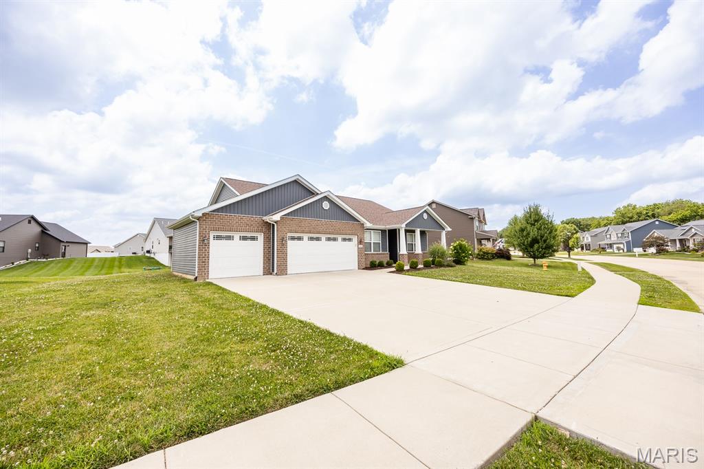 2658 London Lane Shiloh, IL 62221 - Photo 2 of 9