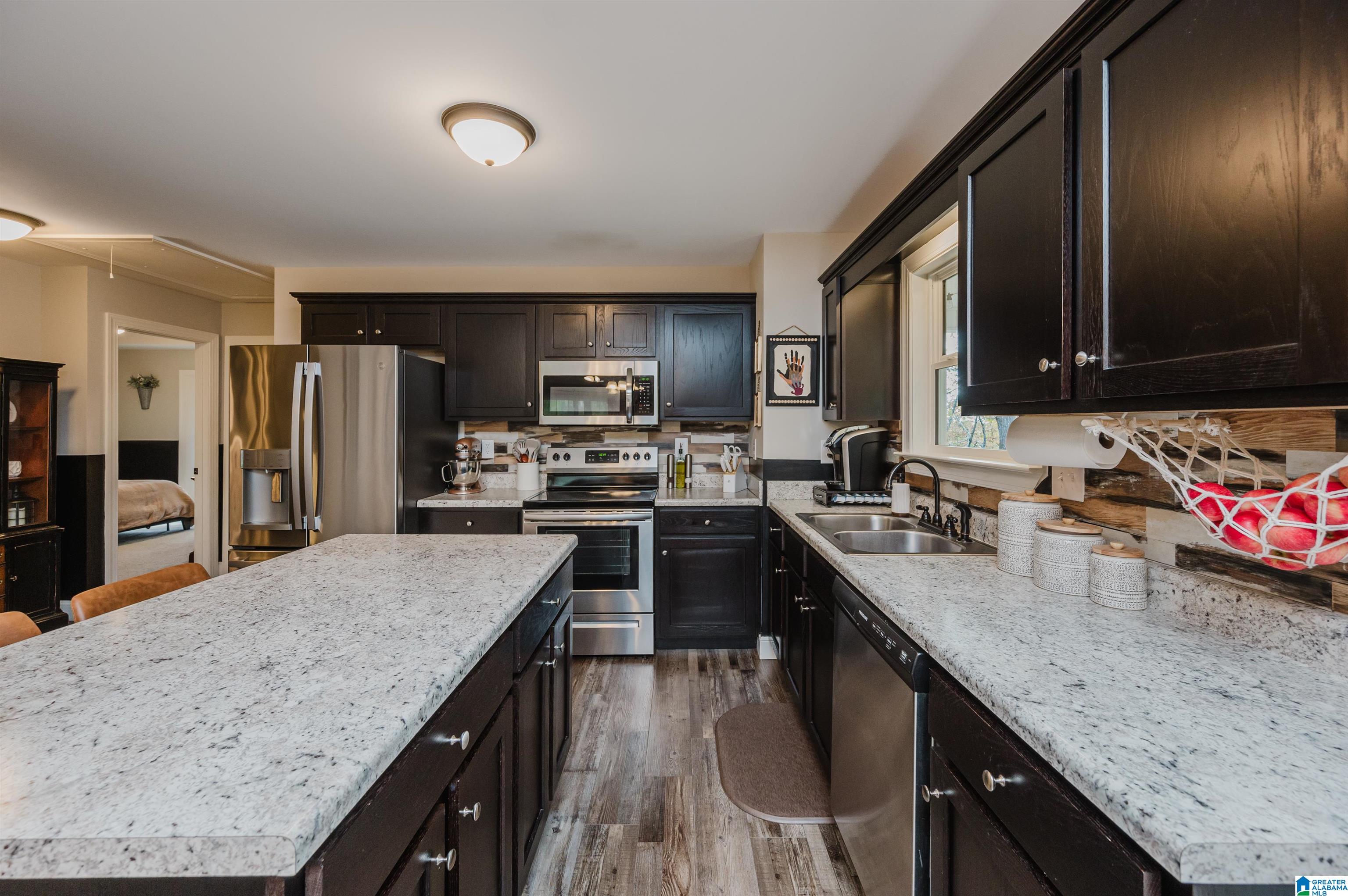 893 Country Road Warrior, AL 35180 - Photo 14 of 42 Gallery Image 14