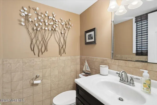 $899,000 | 8 Moss Haven Way, Howell, NJ 07731