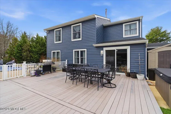 $899,000 | 8 Moss Haven Way, Howell, NJ 07731