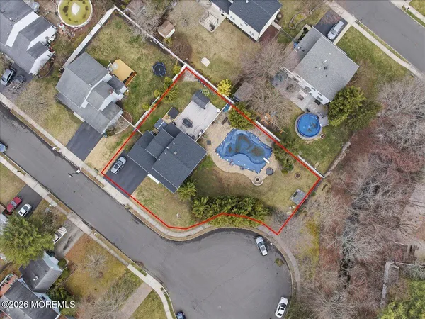 $899,000 | 8 Moss Haven Way, Howell, NJ 07731