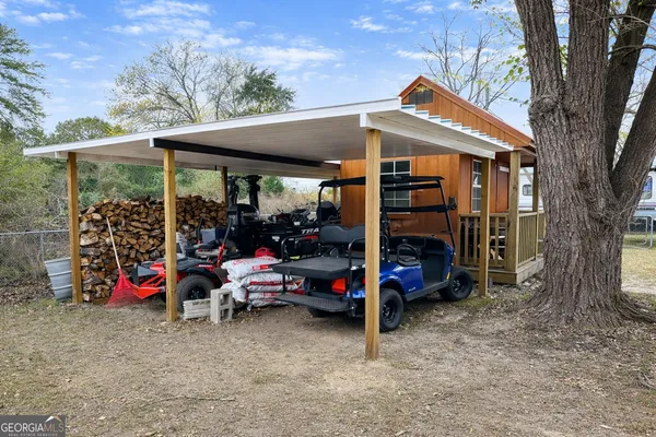 a view of outdoor space