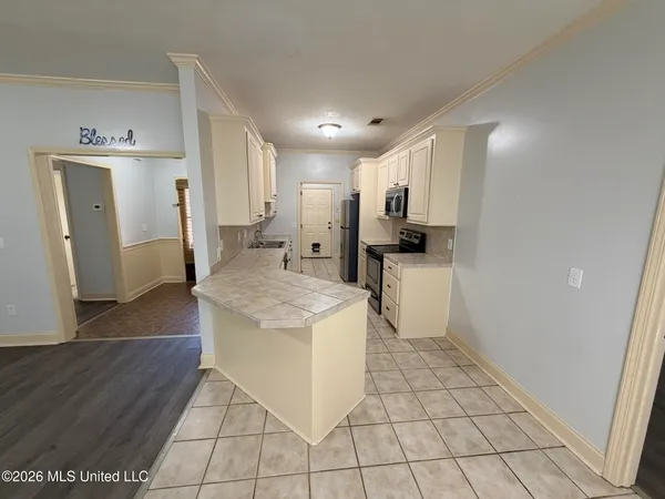 $2,100 | 224 Jack's Place, Brandon, MS 39047