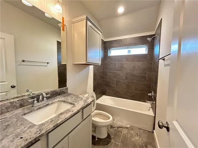 $373,234 | 3584 Pointe Du Hoc Drive, Bryan, TX 77808