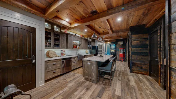 $7,499,999 | N1211 East Side Road, Birchwood, WI 54817