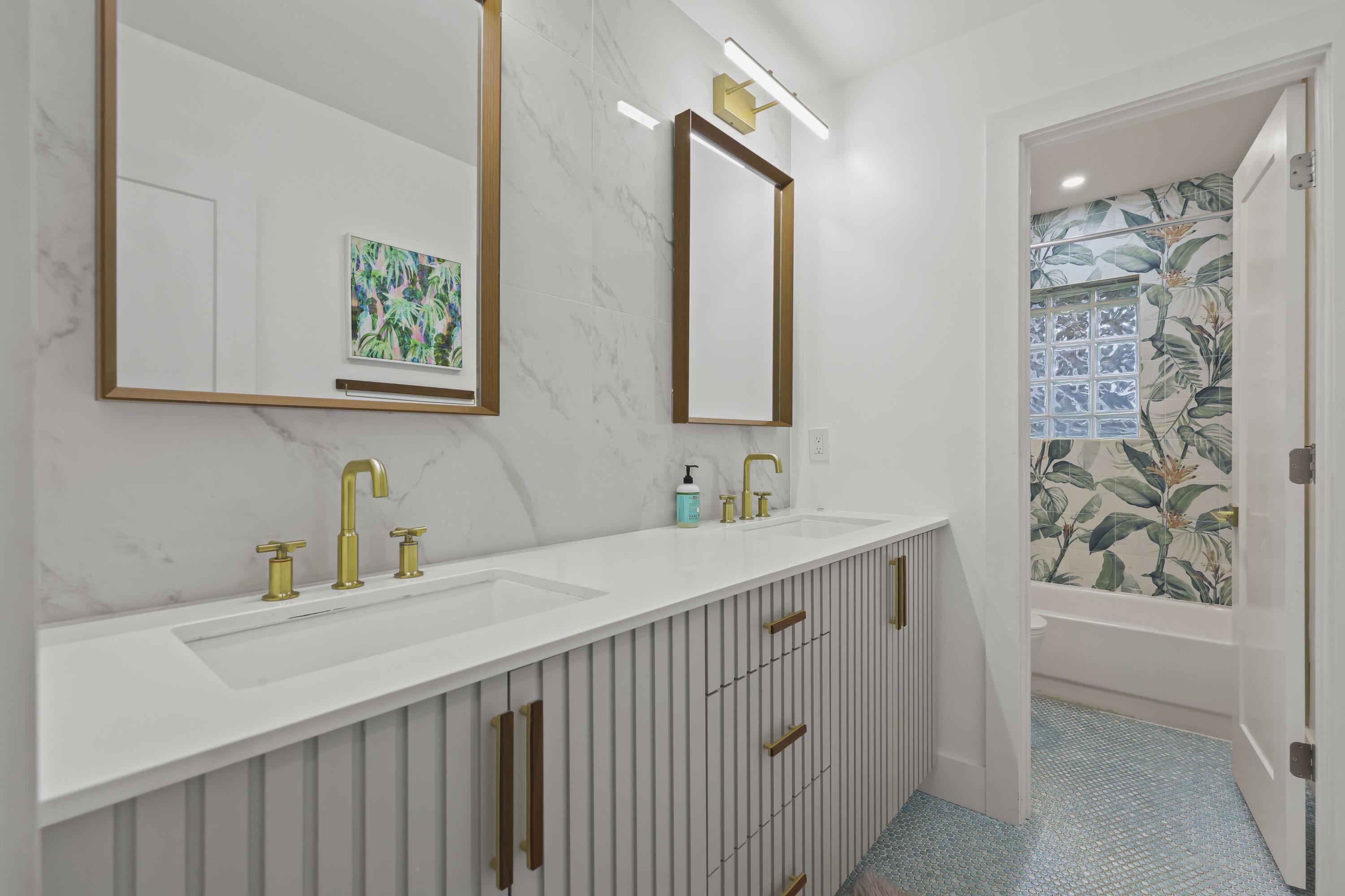 2708 Northwest 26th Circle Boca Raton, FL 33431 - Photo 20 of 24 Guest Bathroom
