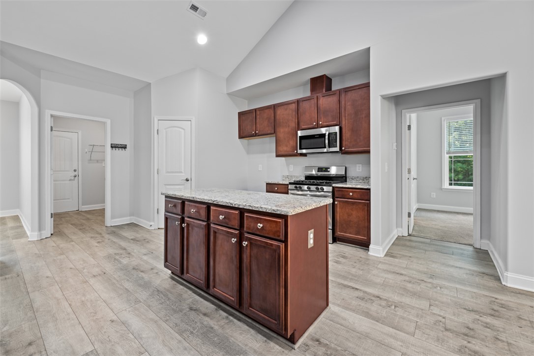 618 Motor Boat Way Seneca, SC 29672 - Photo 17 of 49