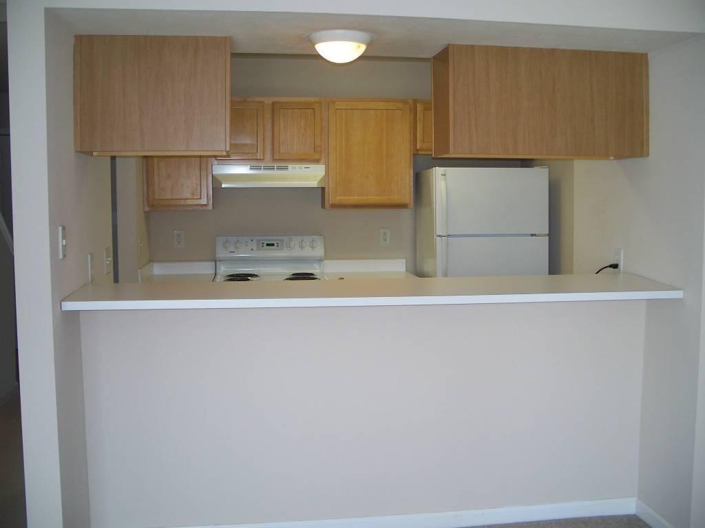 8426 Hague Road, Unit 11 Indianapolis, IN 46256 - Photo 3 of 9 Gallery Image 3