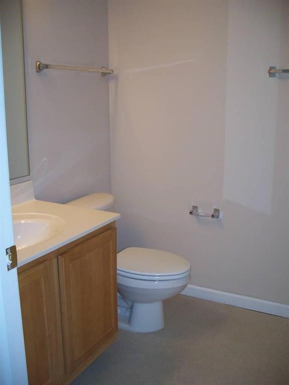 8426 Hague Road, Unit 11 Indianapolis, IN 46256 - Photo 5 of 9 Gallery Image 5