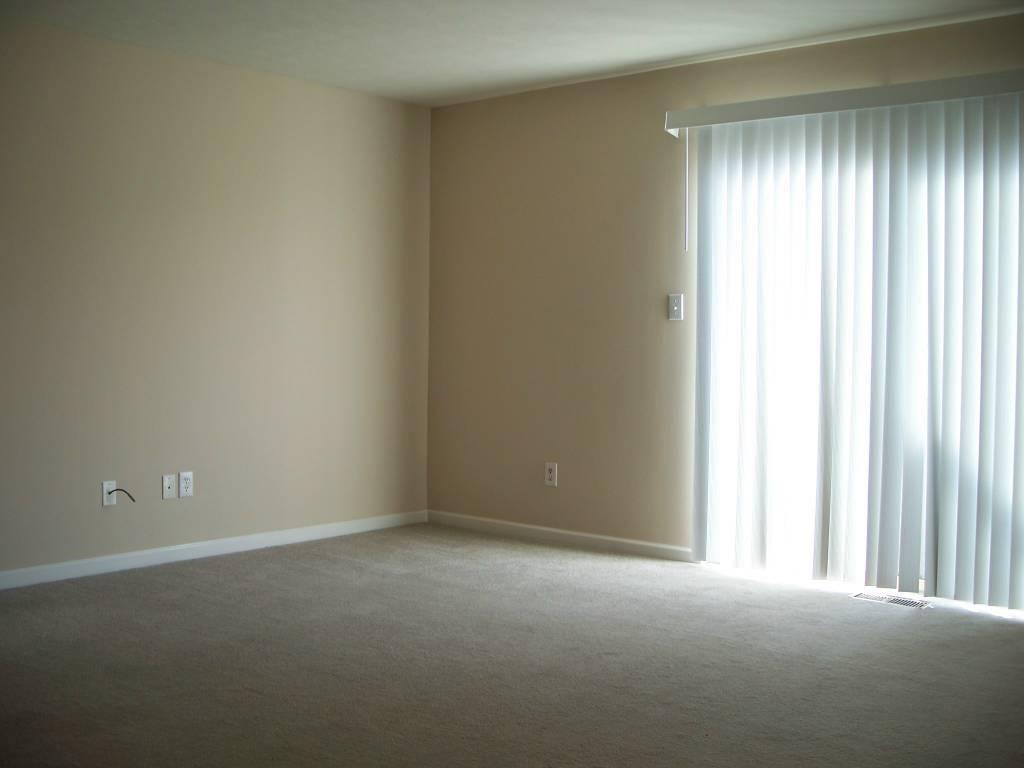 8426 Hague Road, Unit 11 Indianapolis, IN 46256 - Photo 6 of 9 Gallery Image 6