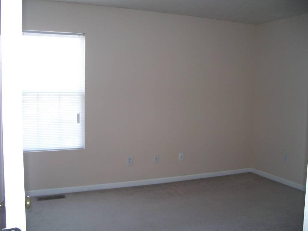 8426 Hague Road, Unit 11 Indianapolis, IN 46256 - Photo 9 of 9 Gallery Image 9
