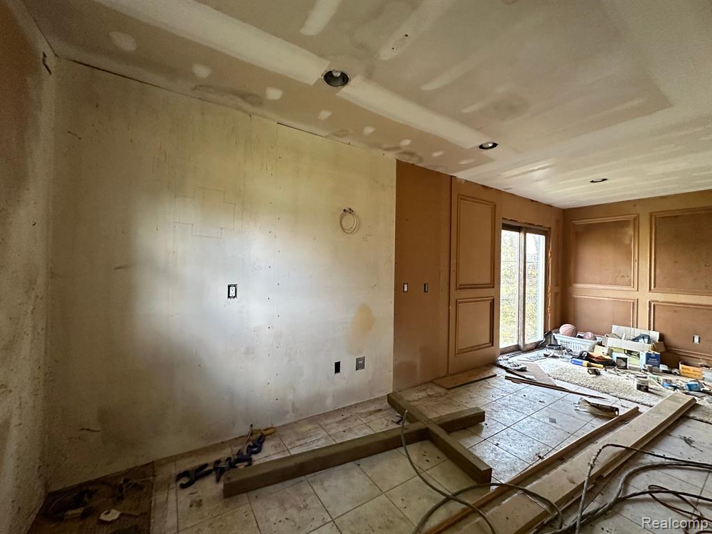 3151 Grant Road Rochester Hills, MI 48309 - Photo 11 of 23