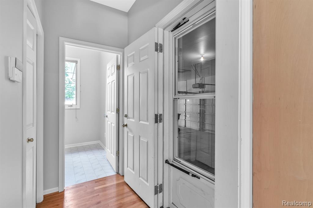 1691 Spring Creek Drive Rochester Hills, MI 48306 - Photo 22 of 78