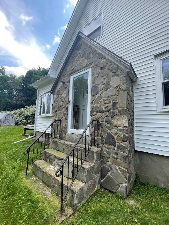 830 Powderhouse Road Vestal, NY 13850 - Photo 3 of 19 Gallery Image 3
