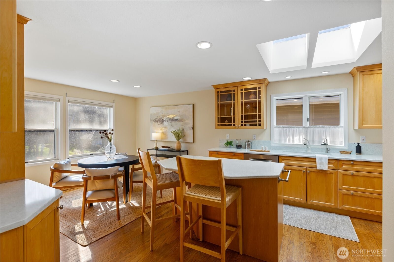 612 Elm Place Edmonds, WA 98020 - Photo 7 of 40