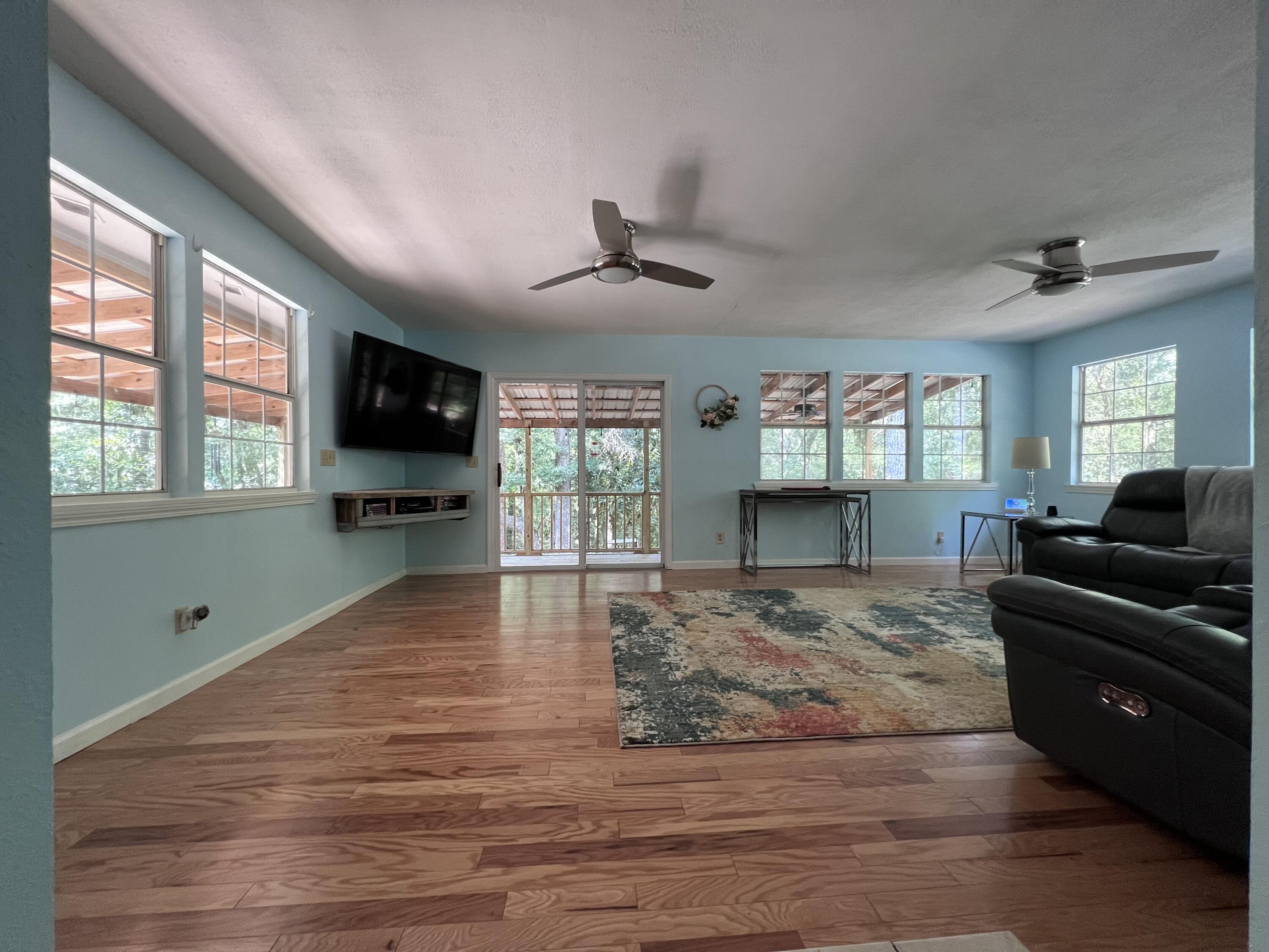 5603 Kervin Road Crestview, FL 32539 - Photo 15 of 78 Living Area 4
