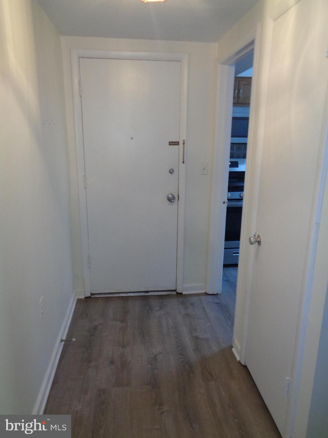 115 Cross Keys Road, Unit R115B Baltimore, MD 21210 - Photo 2 of 20 Entrance Foyer