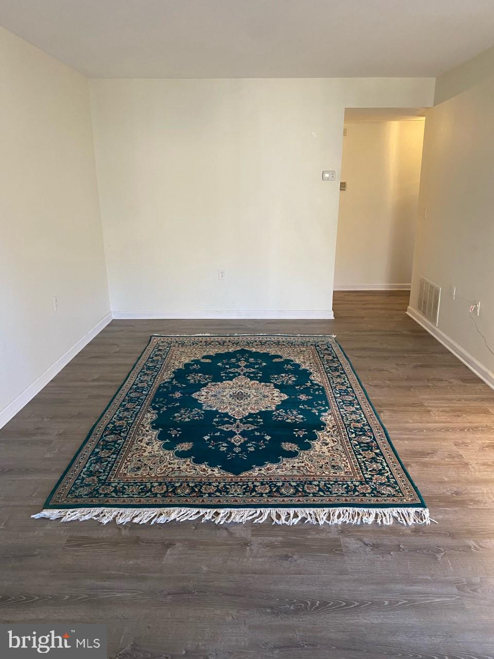 115 Cross Keys Road, Unit R115B Baltimore, MD 21210 - Photo 4 of 20 Living Room