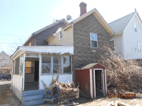 74 Russell Street West Springfield, MA 01089 - Photo 4 of 10 Gallery Image 4
