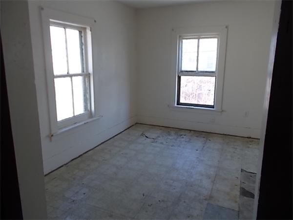 74 Russell Street West Springfield, MA 01089 - Photo 10 of 10 Gallery Image 10
