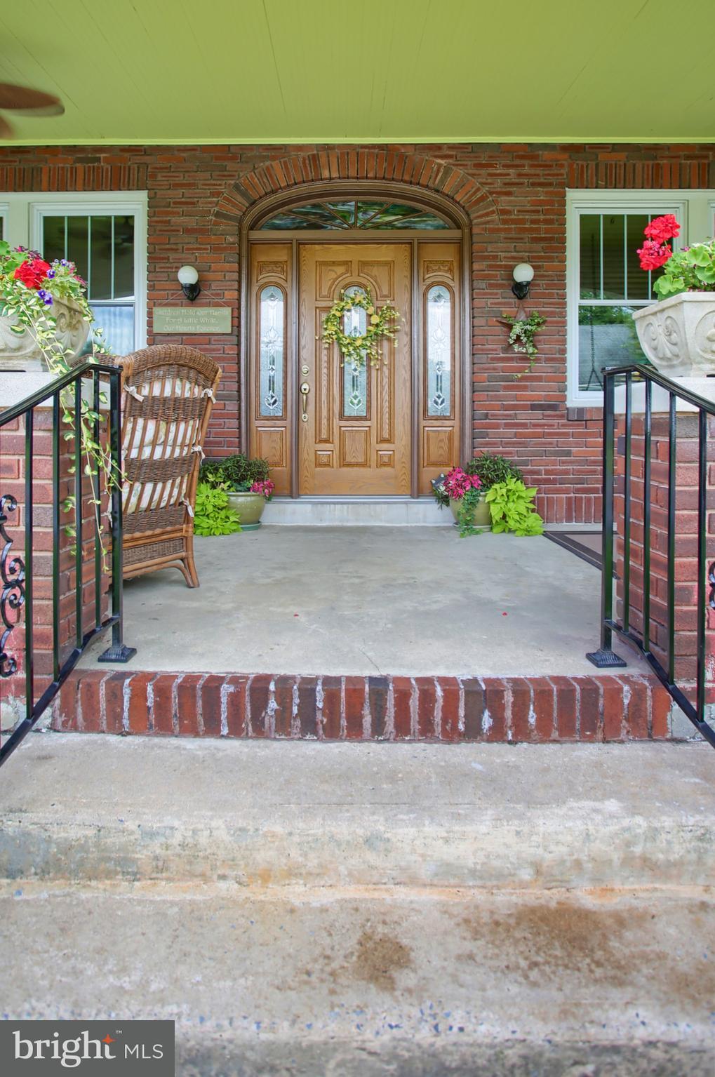 104 Forge Road Boiling Springs, PA 17007 - Photo 2 of 34 Gallery Image 2