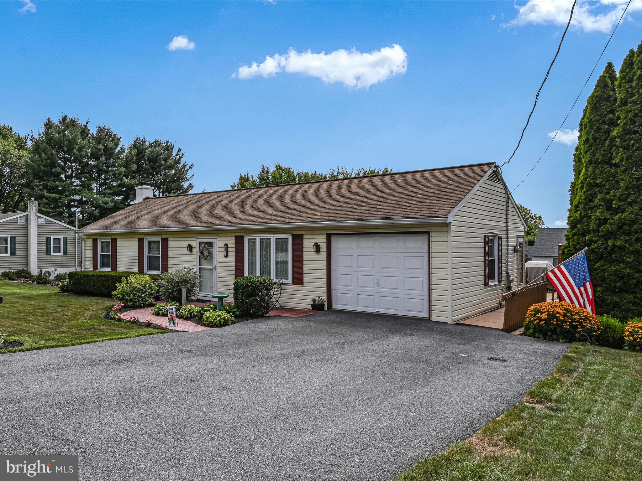 830 Pine Hill Road Lititz, PA 17543 - Photo 33 of 33 Front