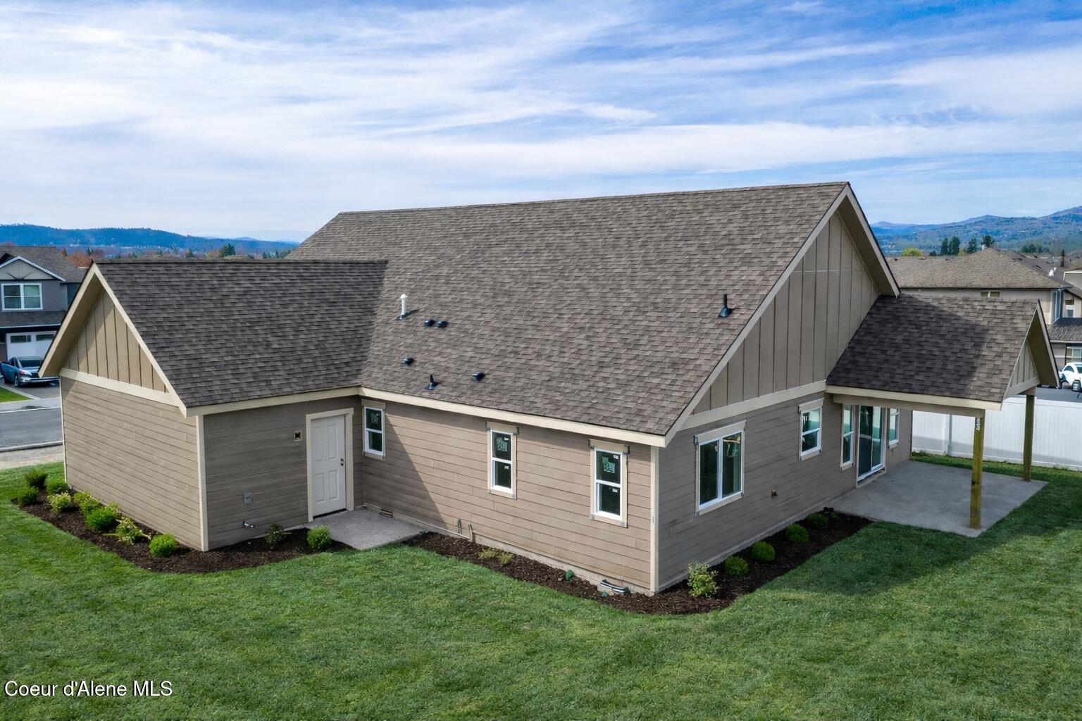 3264 Van Winkle Street Post Falls, ID 83854 - Photo 2 of 11 Backyard