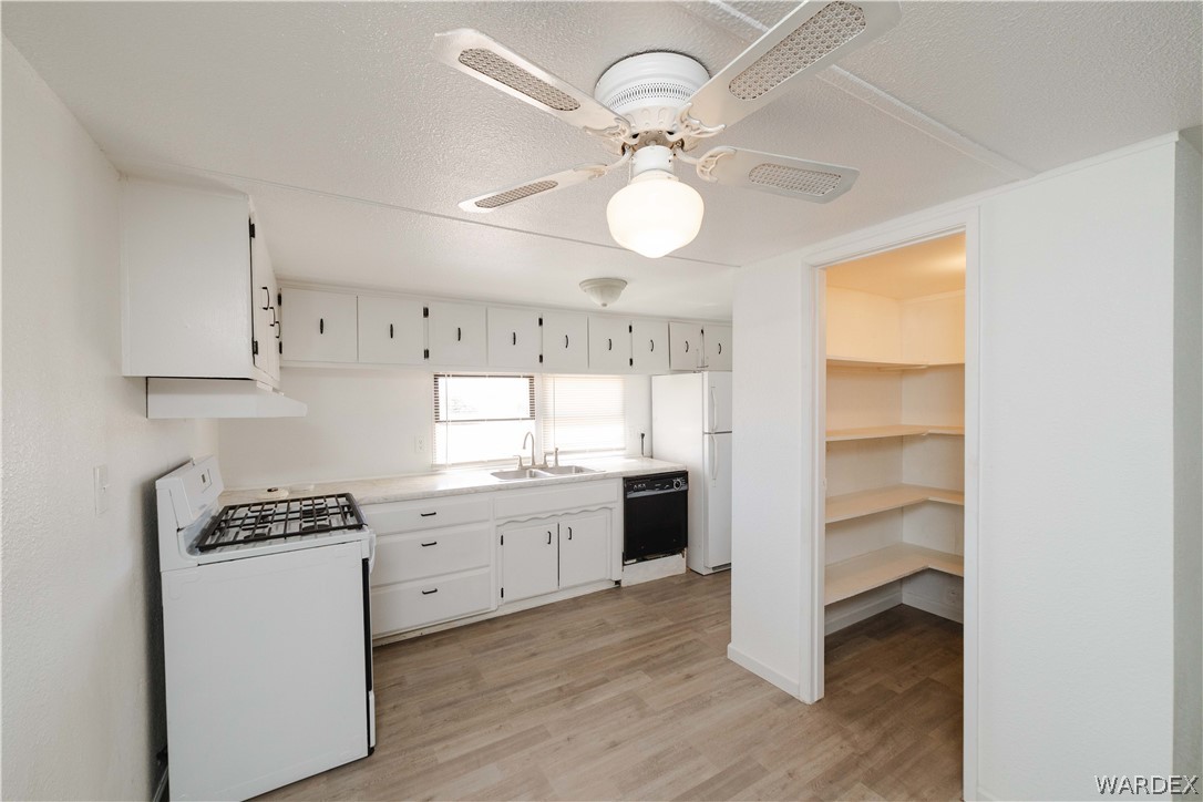3800 San Pedro Road Golden Valley, AZ 86413 - Photo 20 of 66