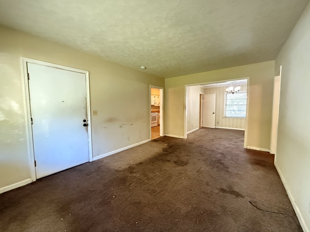 3001 Plantation Road Columbus, GA 31903 - Photo 7 of 31 Living Room