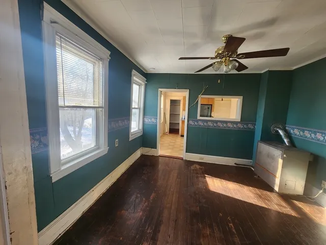 $2,000 | 840 Bedford Street, Unit 2, Whitman, MA 02382