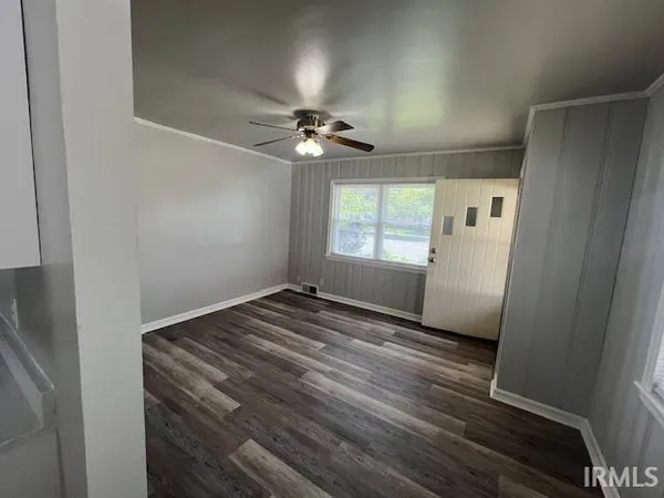 $895 | 118 South Weinbach Avenue, Unit A, Evansville, IN 47714