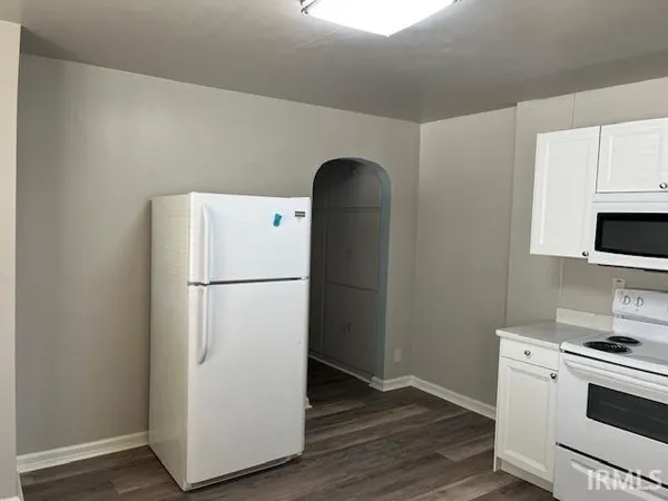 $895 | 118 South Weinbach Avenue, Unit A, Evansville, IN 47714