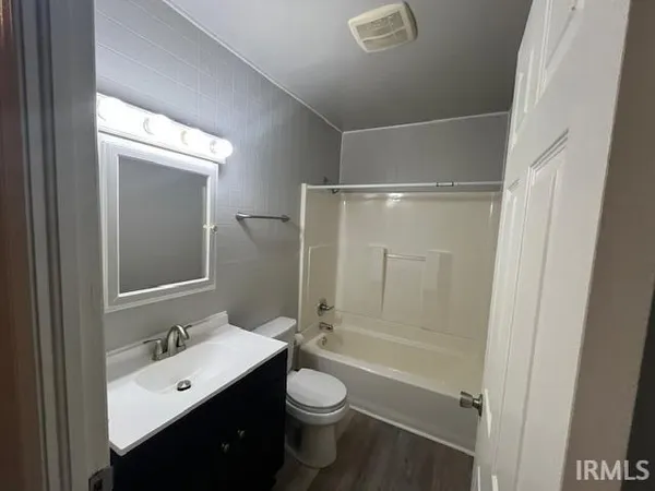 $895 | 118 South Weinbach Avenue, Unit A, Evansville, IN 47714