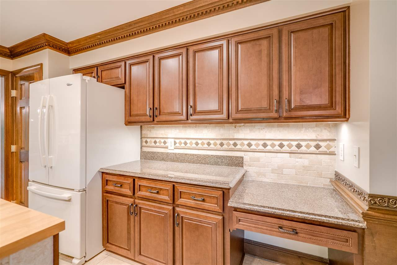 10001 Avocado Circle Raleigh, NC 27615 - Photo 7 of 25 Kitchen