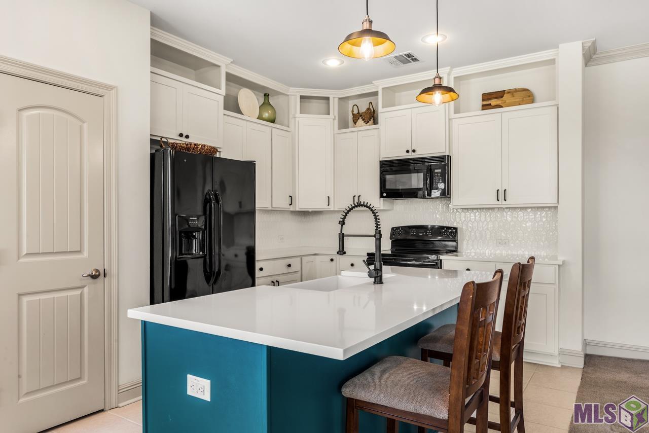 17604 Hoods Ridge Drive Prairieville, LA 70769 - Photo 2 of 12