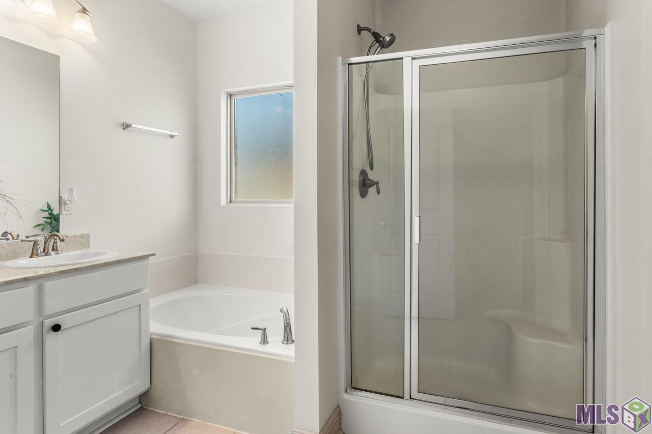 17604 Hoods Ridge Drive Prairieville, LA 70769 - Photo 6 of 12