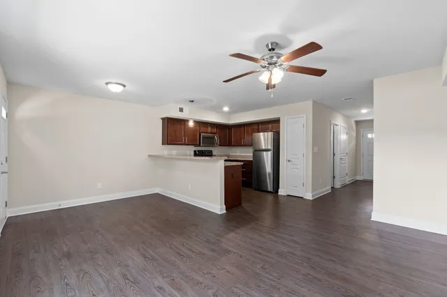 $1,405 | 1552 Tylertown Road, Unit 203, Clarksville, TN 37040