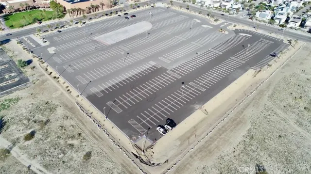 a view of an outdoor space